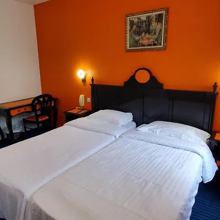 Metropol Hotel 3*