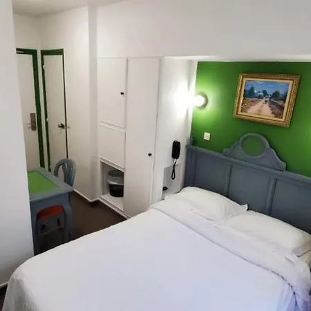 Metropol 3*